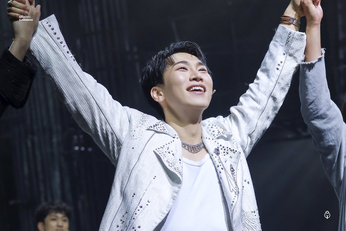 timetoEunkwang's tweet photo. 230115 ์ง์ ์ค ํฌ๋ผ์ด์คํธ ์ํผ์คํ ๋ง๊ณต #์๊ด
๐ซ๐๐ซ
#์์๊ด #๋นํฌ๋น #BTOB2 https://t.co/AHcsSuRyZU