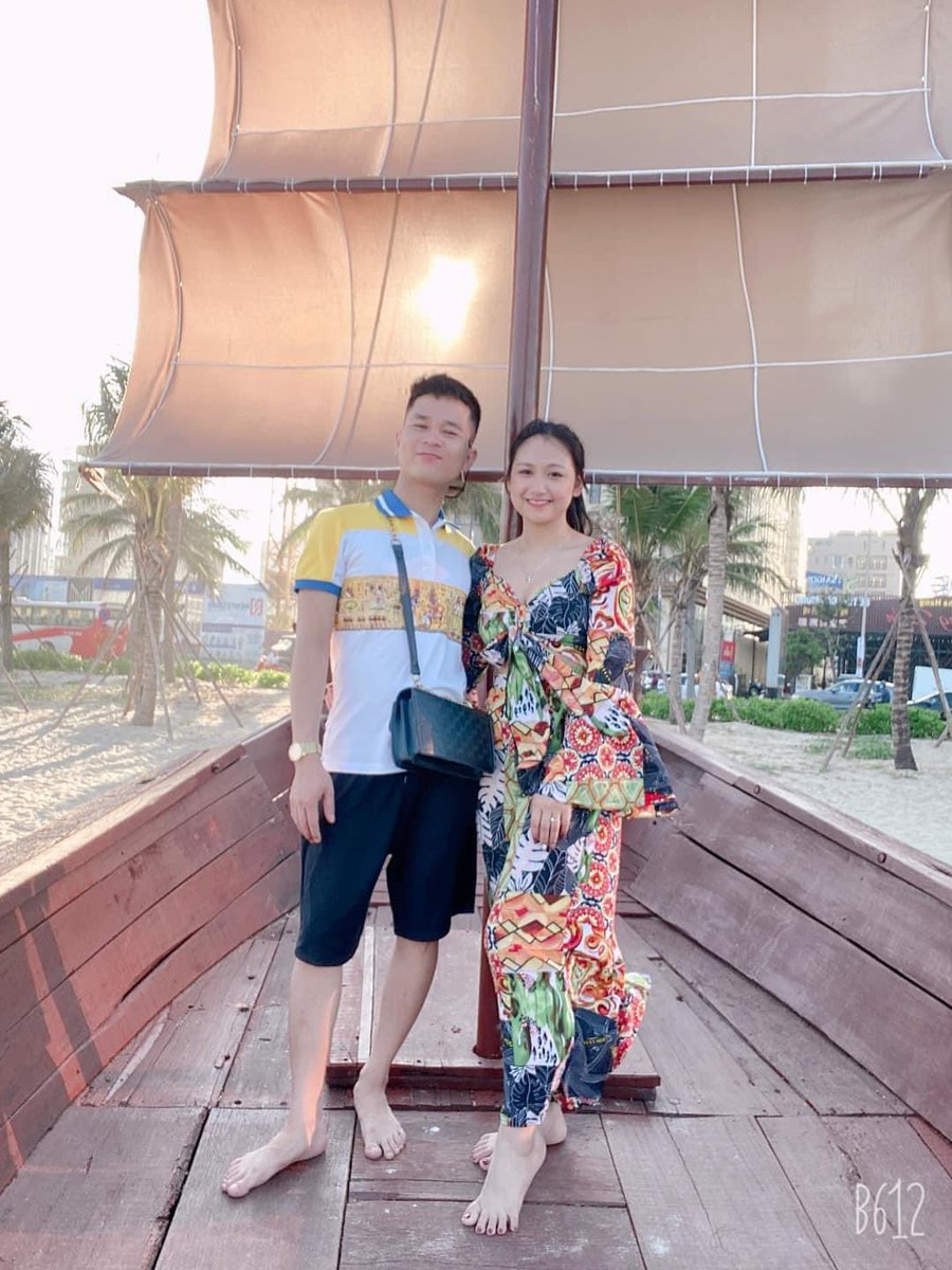 LuuHongNgat's tweet photo. Cùng anh ! 
Mới sắm bộ đồ . Đẹp ko ạ❤️ https://t.co/RhgtXGYDtH