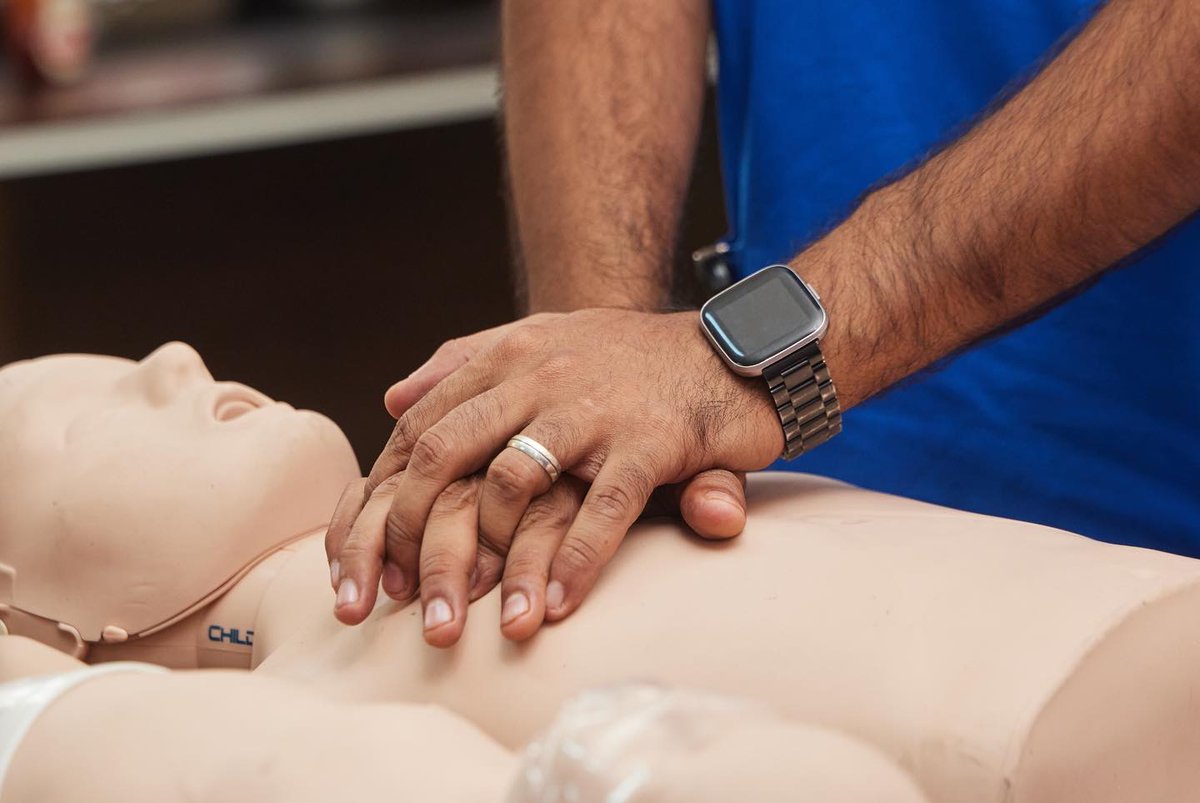 IMAFoundation's tweet image. Interns at IMA actively participate in Clinical Simulation Sessions, a vital aspect of providing practical skills crucial for real-world situations. One noteworthy session is the simulation... More: ow.ly/ulo450QqKPR

 #studyabroad #internshipsabroad #premed #kenya