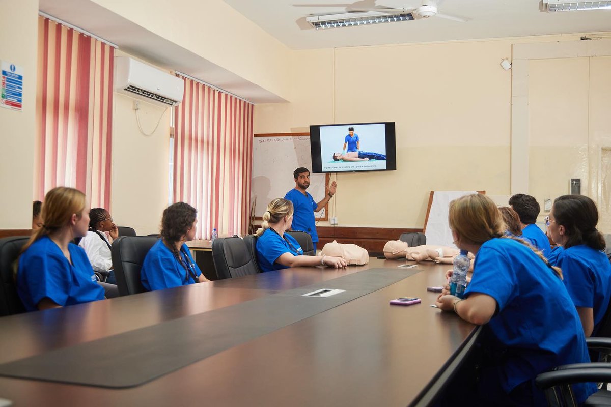 IMAFoundation's tweet image. Interns at IMA actively participate in Clinical Simulation Sessions, a vital aspect of providing practical skills crucial for real-world situations. One noteworthy session is the simulation... More: ow.ly/ulo450QqKPR

 #studyabroad #internshipsabroad #premed #kenya