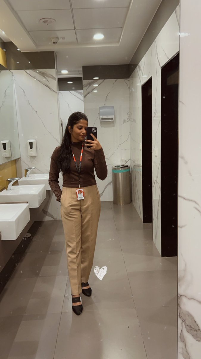 Blissflakes tweet media