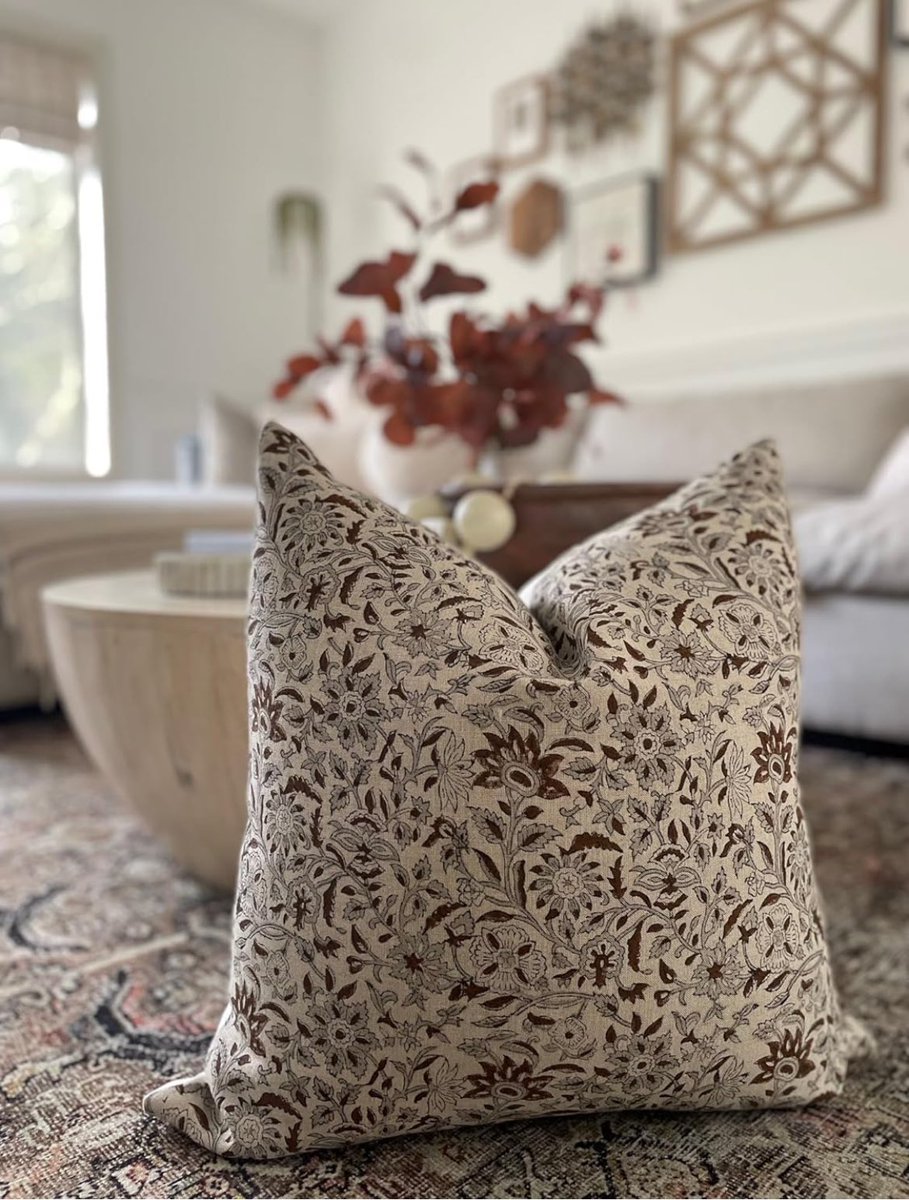 CanyonTheory's tweet photo. https://t.co/fa70549WTw

Available on #Amazon: https://t.co/WVCxlutrwK

#HomeDecor #canyontheory #PillowCovers #Handmade #SustainableLiving #AmazonHome #InteriorDesign #NewLaunch #Amazonfinds #BlockPrint #linen #throwpillows #interiordecor #throwpillowcovers https://t.co/xe6XDdzWK5