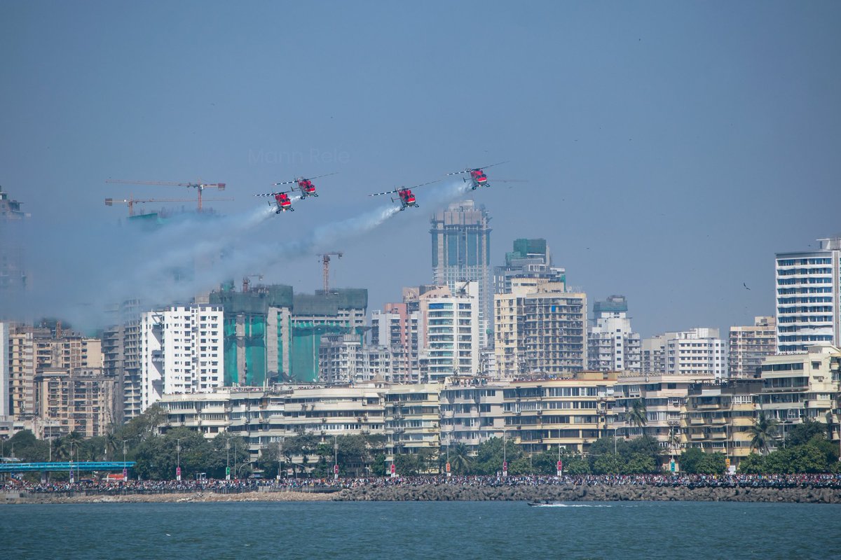 MannRele7's tweet photo. "Grateful for the 4 days power-packed performance of Indian Air Force – soaring to new heights and leaving a trail of awe! 
Counting the moments in anticipation until we see you again.
@Suryakiran_IAF @anandmahindra
@my_bmc  @RNTata2000  
#suryakiran #Indianairforce #mumbai https://t.co/9W7YKQ6KOq
