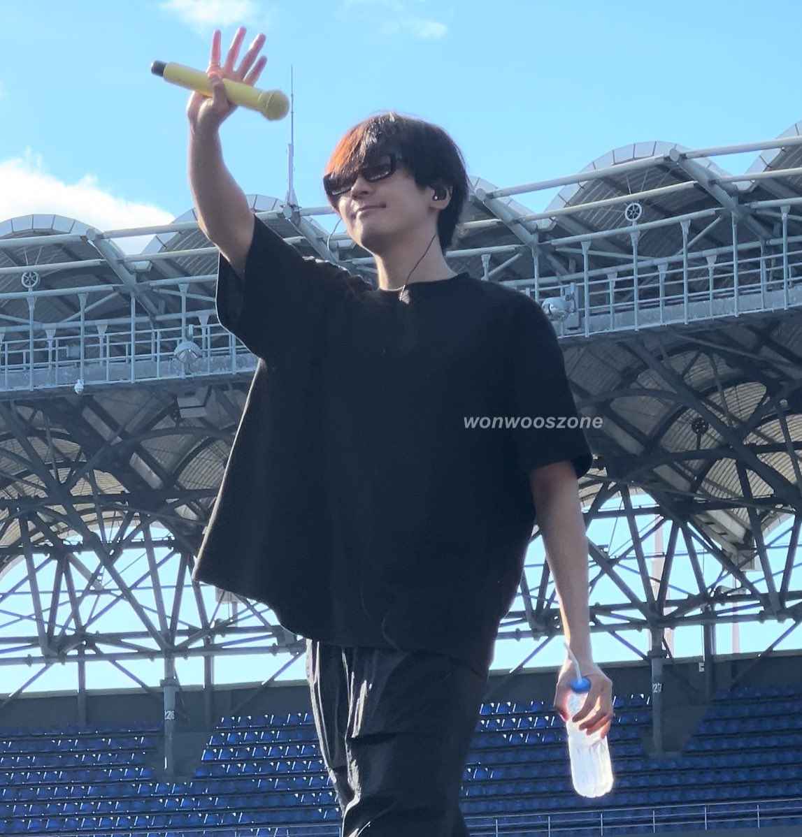 wonwooszone's tweet photo. wonwoo for soundcheck today! https://t.co/8p3yhpdCkS