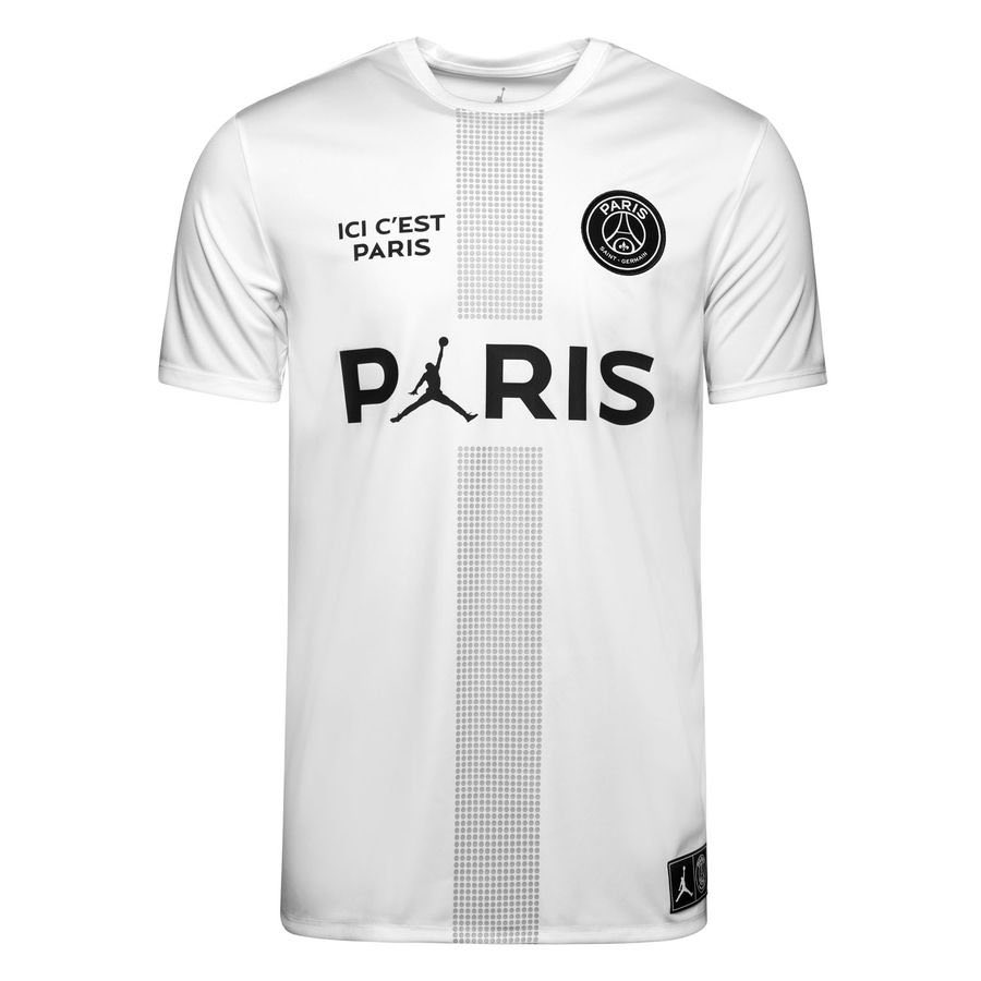 Central Cee portant le maillot PSG X Jordan ⚽️
#maillotfoot #football