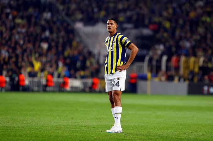 Fenerbahçe sensin be kara kule #fenerinmacivar #Fenerbahce #fener #Ajax #oostervolde #genc