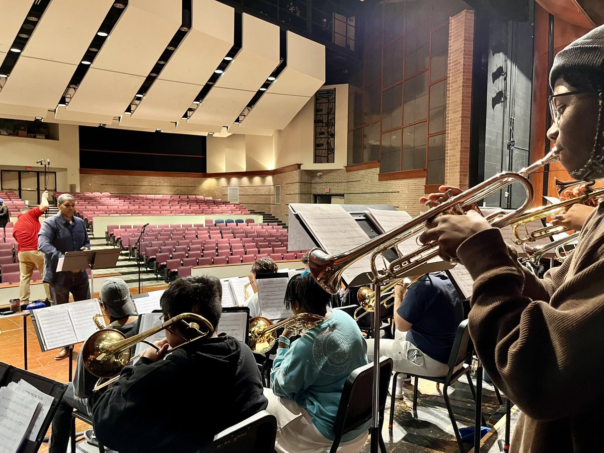 Kerr Band tweet media