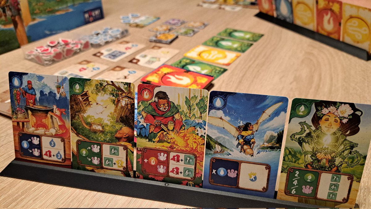 Sibi30015224's tweet photo. Wir treiben es heute im Wind. #TribesOfTheWind. Diesmal zu zweit. Super 2-Personenspiel. Denke der Sweetspot liegt bei 3 Personen. Wobei es zu zweit genau so gut funktioniert. Einfach ein gutes Spiel. Mag das Artwork. Spielerisch auch sehr fluffig, nicht zu komplex. Gutes Paket🙂 https://t.co/sojinoSFyb