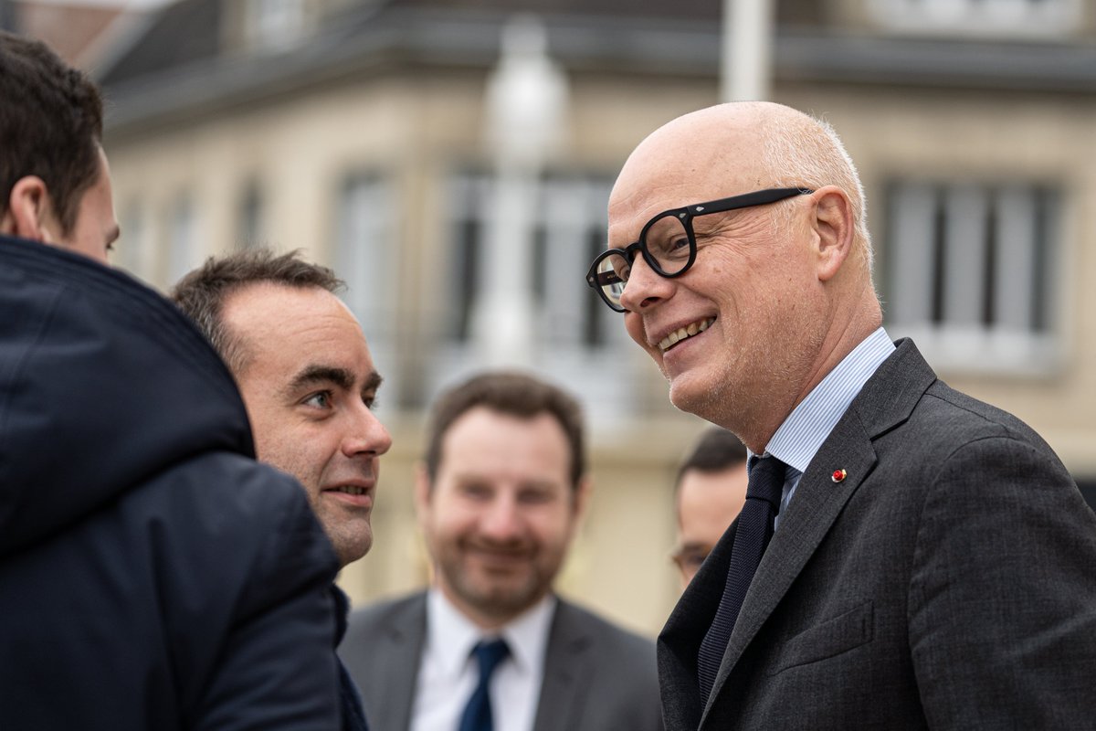 HorizonCalvados's tweet photo. [🔵⚪ VOEUX D'HORIZONS ⚪️🔵]

Ce samedi, à #duclair, une partie des membres d'@HorizonCalvados ont assisté aux vœux d'@EPhilippe_LH , président d'@HorizonsLeParti .

Un discours clair, réaliste et stimulant, nous invitant au sérieux à l'écoute et à la nuance.

#hautlescoeurs https://t.co/4hr2By0tPP