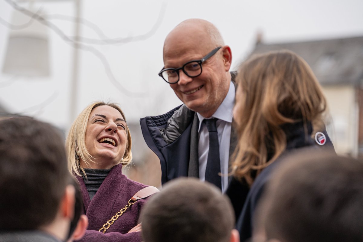 HorizonCalvados's tweet photo. [🔵⚪ VOEUX D'HORIZONS ⚪️🔵]

Ce samedi, à #duclair, une partie des membres d'@HorizonCalvados ont assisté aux vœux d'@EPhilippe_LH , président d'@HorizonsLeParti .

Un discours clair, réaliste et stimulant, nous invitant au sérieux à l'écoute et à la nuance.

#hautlescoeurs https://t.co/4hr2By0tPP