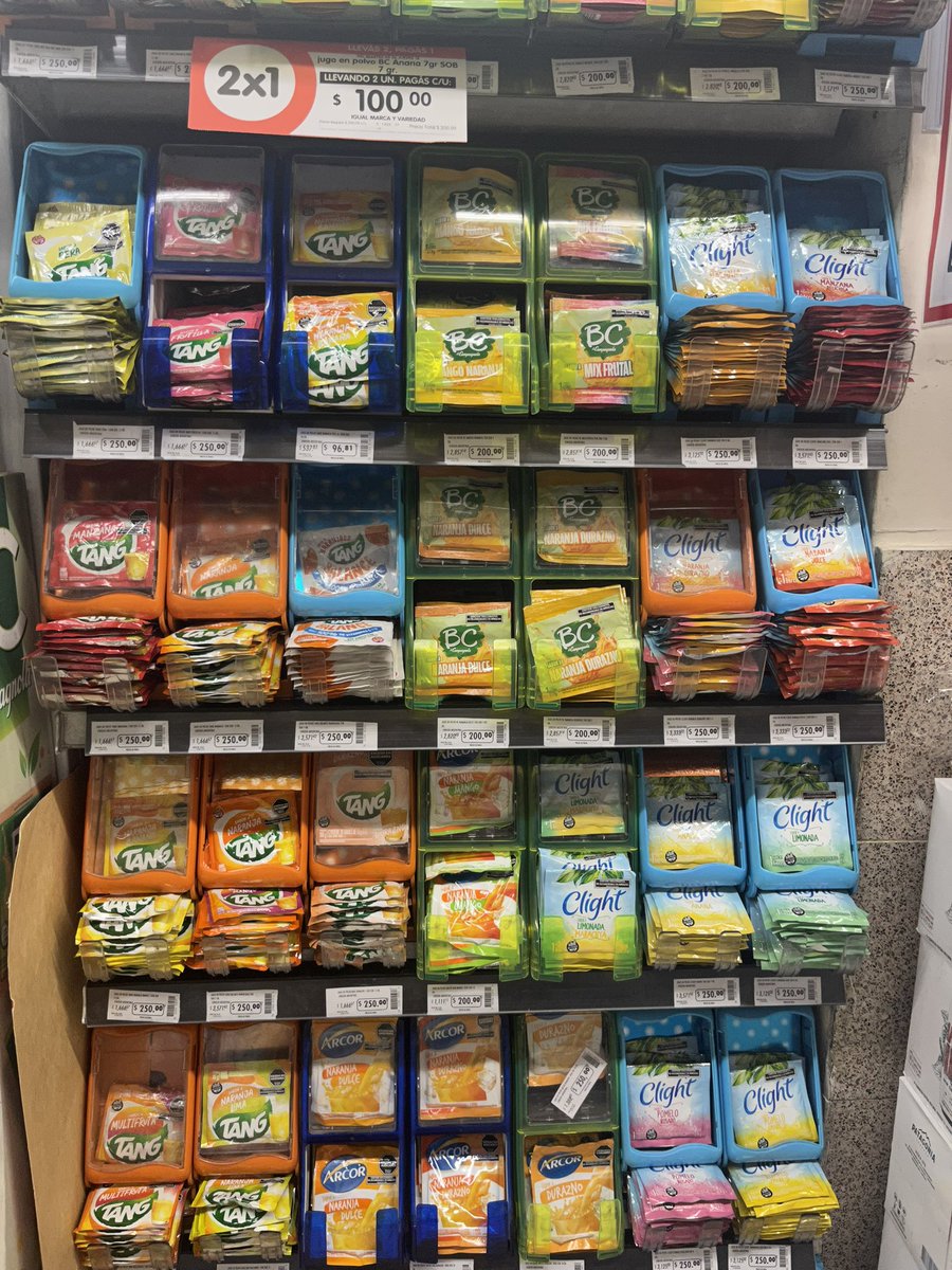 Silameria's tweet photo. Bu tangler Türkiye’de yasak mıydı? Kaldırılmış mıydı? Nolmuştu hatırlamıyorum da size bi nostalji yaşatayım. Hala varsa söyleyin valla unuttum akıbetini https://t.co/He2PW0qan7