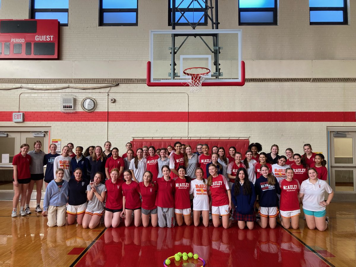 MightyMacBball's tweet photo. Big Sister/Little Sister event was a big success! #gomacs #mmc #futuremacs https://t.co/yCknMP680C