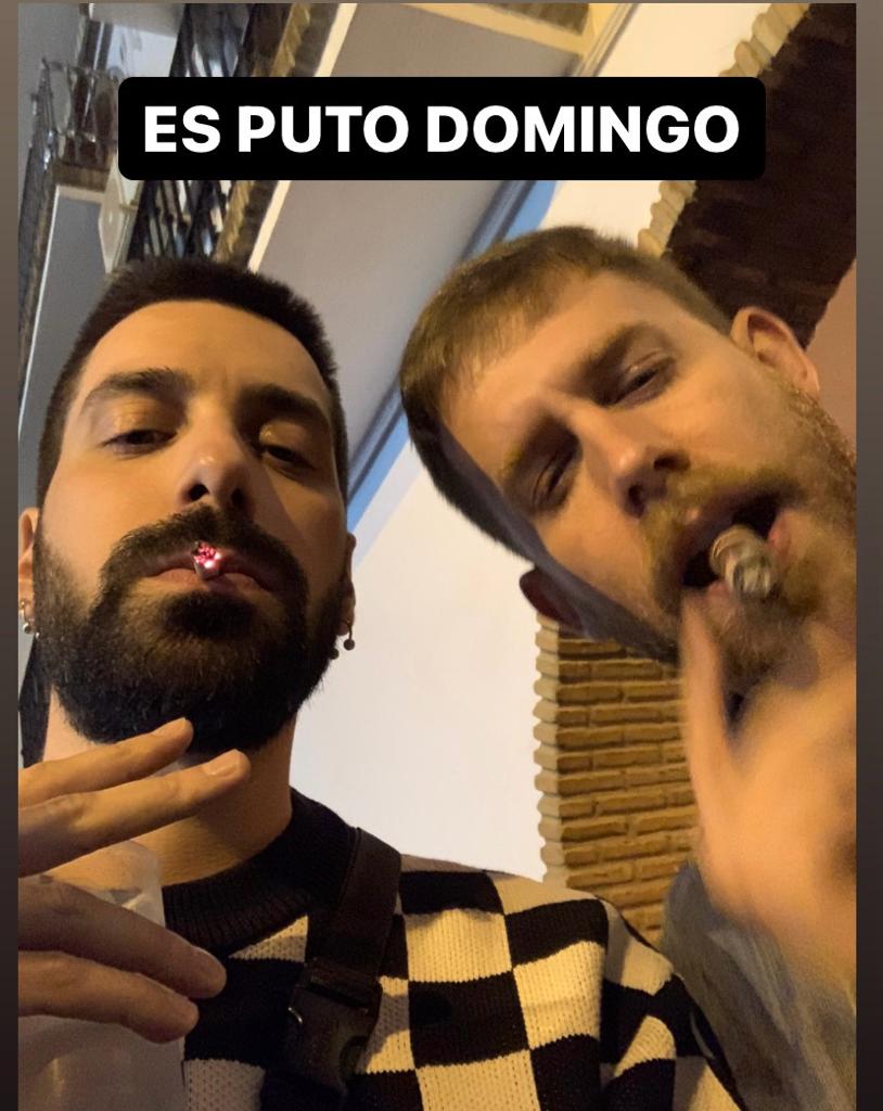 leonidastepa's tweet photo. @grangarrido_ El Ale y el Fran de acampada en los pirineos https://t.co/NMgWeArw2u
