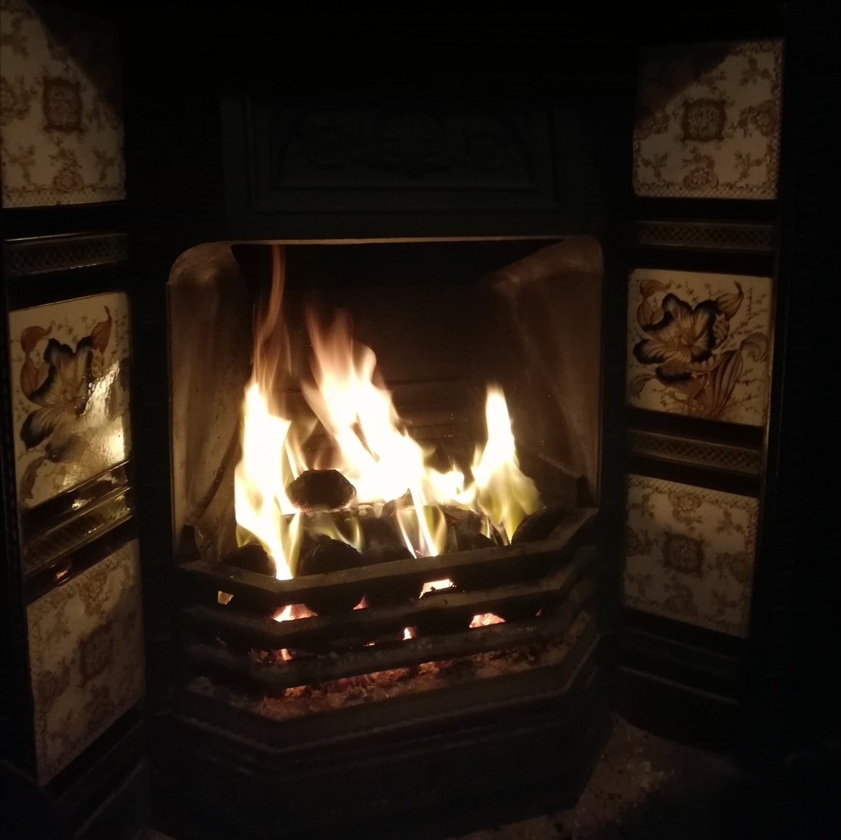 Natalie Roe tweet media