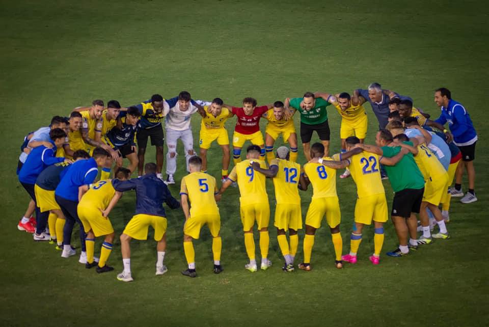 Sergi03santos's tweet photo. Cabalgamos juntos 
Morimos juntos !!!!!!!!! 
⚽️💙💛⚽️ https://t.co/3NF7LH5mbk