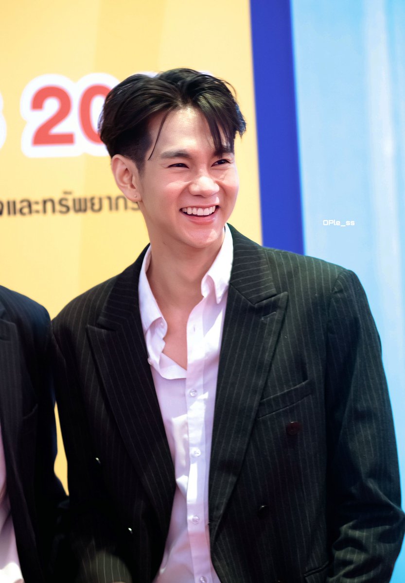 PleSS9988's tweet photo. ถ้าคุณชอบรอยยิ้มตาสระอิ
รอยยิ้มน้องโอมพอตอบโจทย์มั้ยครับ🥰
#ohmphat
#ThailandkidsAwards2024
#WELLTHAiLAND https://t.co/tBZoOZg4pL