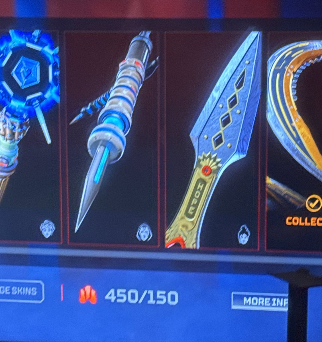 Boozledya's tweet photo. I got heirloom shards 21 packs after my last heirloom shards 💀
I have 450/150 heirloom shards https://t.co/RC1xGR1vos