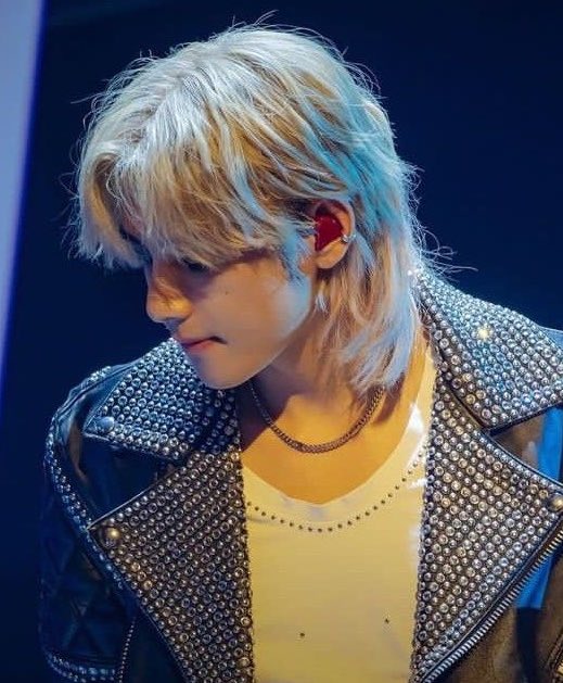 piedpiper_094's tweet photo. — NO IMPORTA A QUE HORA VEAS ESTO, COMENTA Y DA RT PARA HACER TENDENCIA POR 🐻💗⬇️‼️
#Blue70MOnSpotify
CONGRATULATIONS TAEHYUNG https://t.co/Iaa1d1333F