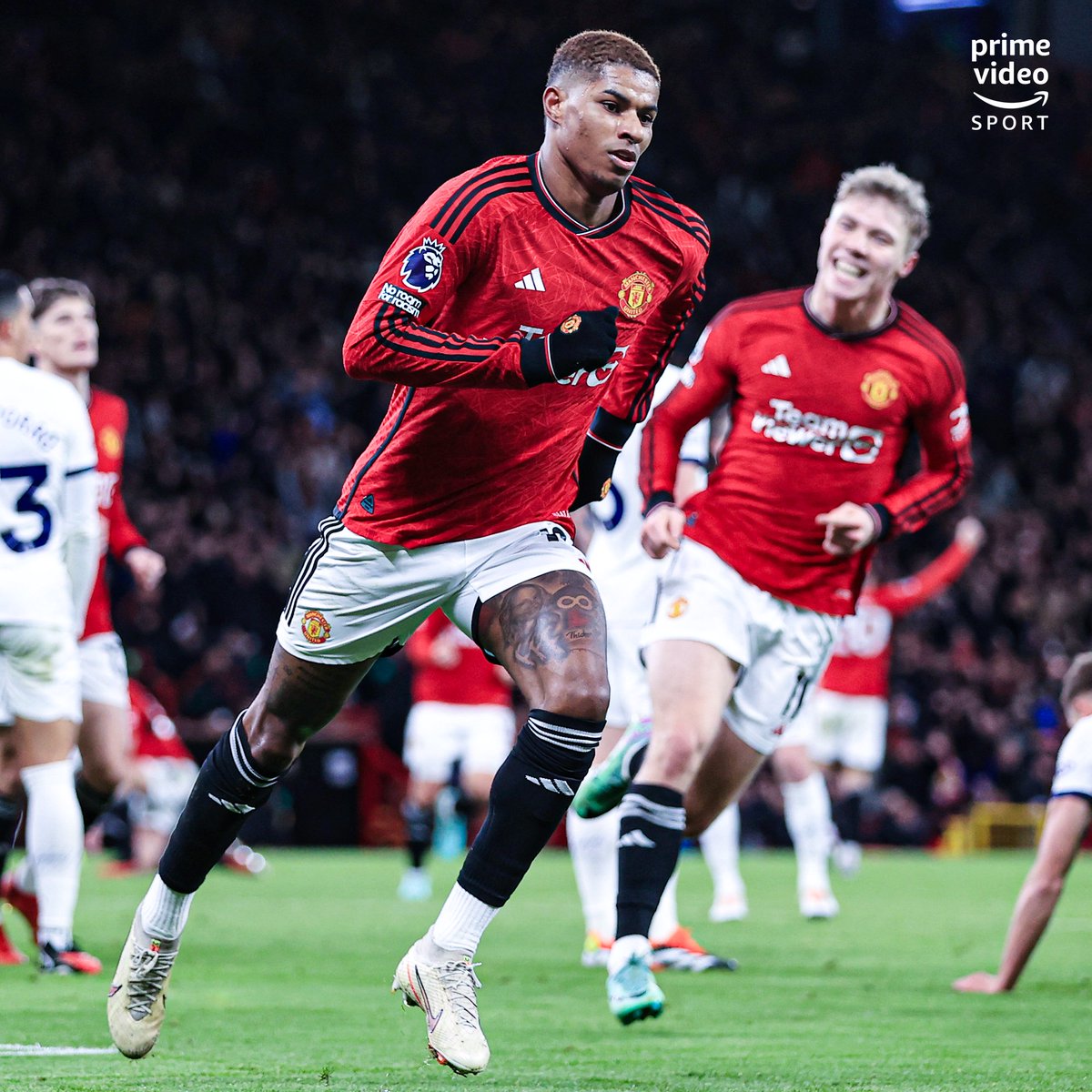 Marcus Rashford scores his first goal at Old Trafford since May 2023! 👏

That Rashford and Hojlund link up 🤝

#MUNTOT
