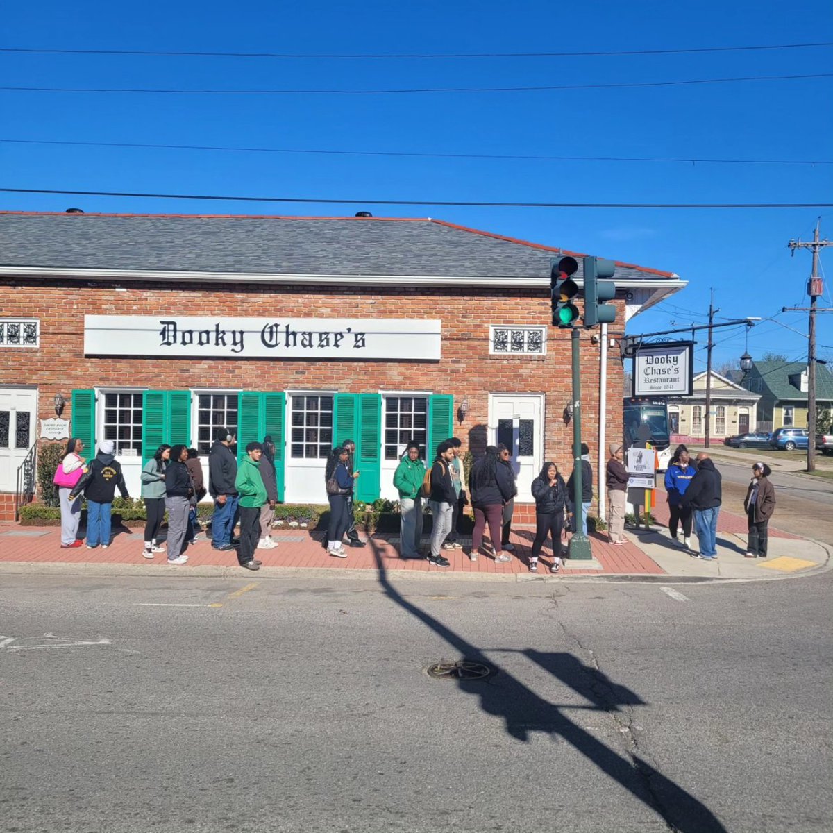 soulfoodscholar's tweet photo. Lunch at the famous @Dooky_Chase: #chickenandsausagegumbo🥘🍛, shrimp clemenceau (#shrimp sautéed with garlic sauce, #peas, #mushrooms, and #brabant #potatoes), fried stuffed shrimp, https://t.co/pVffo5AJ0h