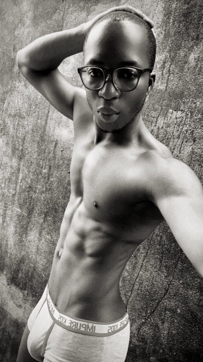 christ_etienne's tweet photo. #handsome🏳️‍🌈 https://t.co/sW5WjS9nwD