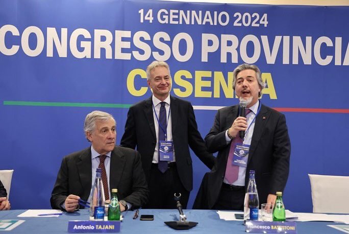 frabattistoni's tweet photo. Oggi a #Cosenza ho presieduto il Congresso Provinciale di @forza_italia alla presenza del nostro Segretario @Antonio_Tajani.
In tantissimi per l’elezione all’unanimità del Coordinatore Provinciale @galloofficial
Complimenti Gianluca e buon lavoro! https://t.co/XKIe2zATCL