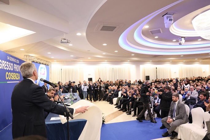 frabattistoni's tweet photo. Oggi a #Cosenza ho presieduto il Congresso Provinciale di @forza_italia alla presenza del nostro Segretario @Antonio_Tajani.
In tantissimi per l’elezione all’unanimità del Coordinatore Provinciale @galloofficial
Complimenti Gianluca e buon lavoro! https://t.co/XKIe2zATCL