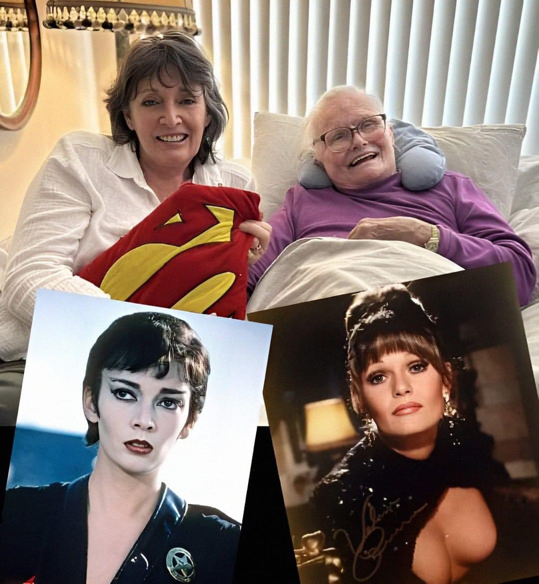 TheValPerrine's tweet photo. You couldn’t ask for a better friend than @TheSarahDouglas ❤️💙💛
Superman Icons!
#superman #SundayFunday 

https://t.co/6wcOygf8WC https://t.co/UFsbf5Ltdc