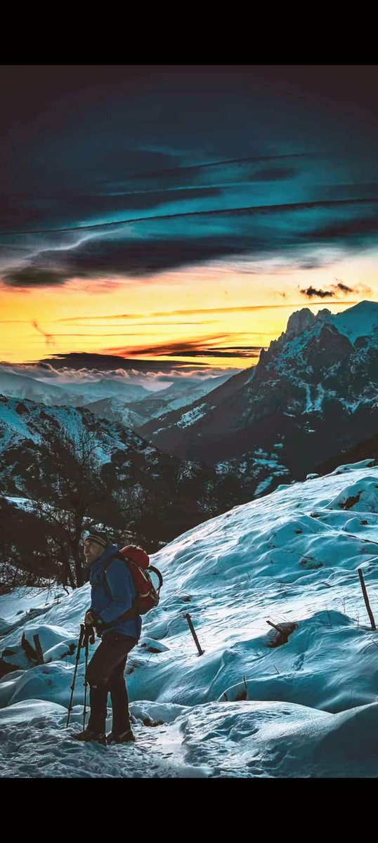 joseaureliobarb's tweet photo. Amaneciendo por Ubiñas ❄️☃️🌬🥾🎒🗻👍👌 https://t.co/UUfVCAogfQ
