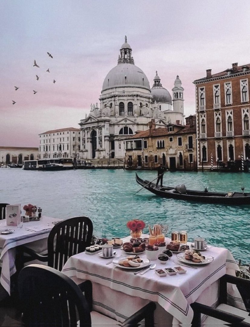 W0rld2026's tweet photo. Venice, Italy https://t.co/zAGIuNge8N