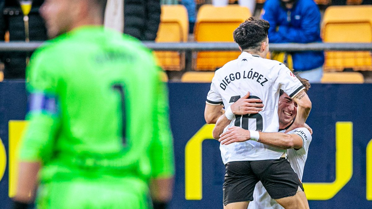 MADE IN VCF ACADEMY! 🔥

⚽️ <a href="/Diegolopez_n9/">Diego</a> (1-2)
⚽️ <a href="/javi10guerra/">Javi Guerra</a> (1-3)
⚽️ <a href="/Jesus3vazquezz/">Jesús Vázquez</a> (1-4)