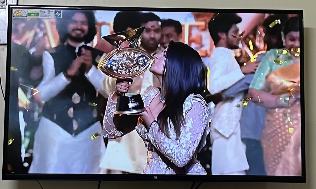 iam_Tharani's tweet photo. Winner Winner #VJArchana 😘🏆👸🏻

#BB7TitleWinnerArchana 
#HistoryMakerArchana 
#BiggBossTamil #Archana 
#BiggBossSeason7 #BiggBoss7Tamil #BiggBossTamil7 https://t.co/83C3rbLe9w