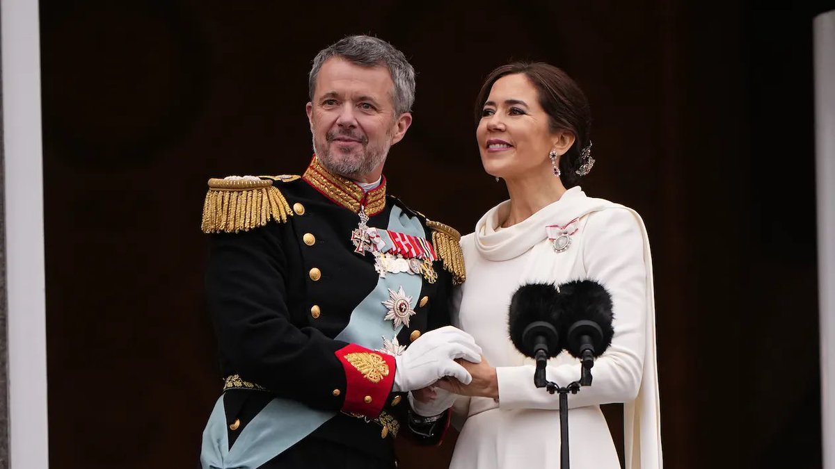 madsrxm's tweet photo. our new King &amp; Queen👑 https://t.co/gmSsr2kvpc