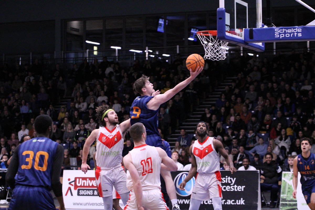 UW_Wolves's tweet photo. 📸IMAGES AT THE HALF📸

WOLVES VS SAINTS

#WolfPack #NBL2324 #FromTheGame https://t.co/rARSttkI4R