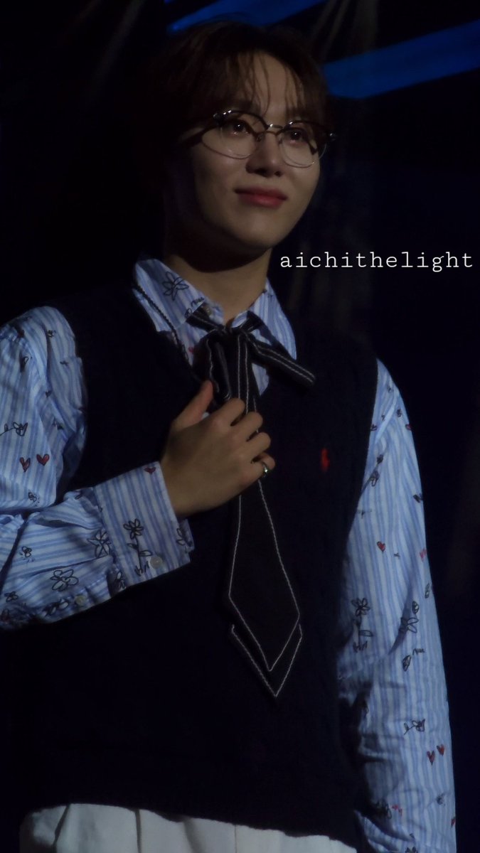 AichiTheLight2's tweet photo. 240114 Follow to Bulacan

Seungkwan was teary-eyed during Kidult today. I was just looking at him and had my camera focused on him too. He was mouthing "thank you" to Carats. I'll be posting the fancam. 

#SEVENTEEN #세븐틴
#SVT_TOUR_FOLLOW
#FOLLOW_TO_BULACAN #Seungkwan #승관 https://t.co/ngLQaU96Go