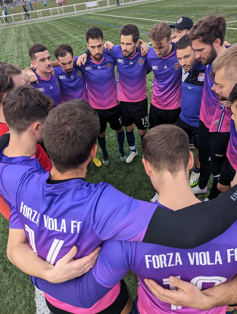 viola_fc's tweet photo. Voilà on l’a fait.

Victoire 2-1 au mental.

Les buteurs Victor le chauffagiste, Jeremy le coiffeur ⚽️

LE non buteur Guillaume président du Forza Viola tout seul devant le but.

Merci aux supporters venus nous voir 🫶🏻

Next ➡️ 1/16🏆

Forza Viola 🟣⚪️

@FSGTofficiel @ToulouseFC https://t.co/uZjZKu0Kv9