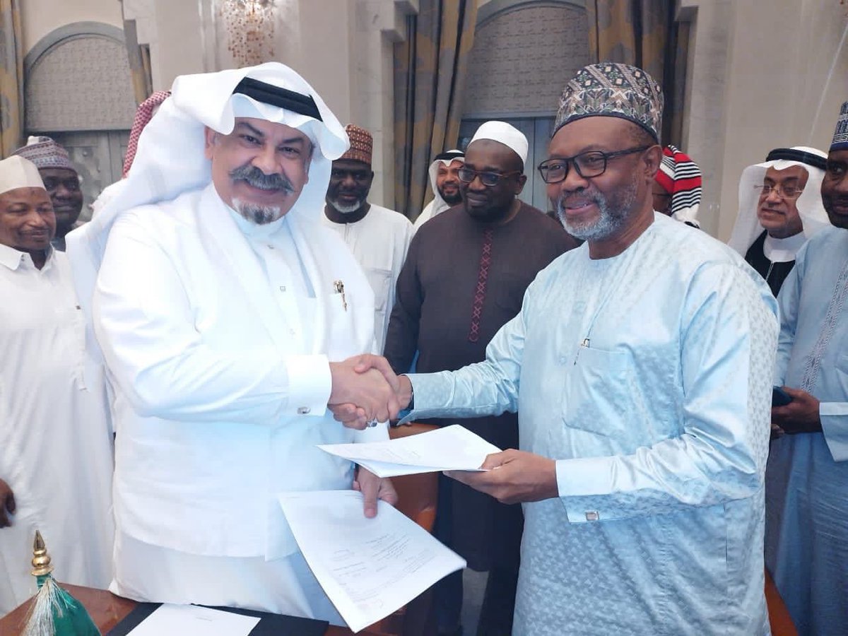 nigeriahajjcom's tweet photo. Picturesque of the signing ceremony between NAHCON and ITHRA KHAIR company at Hilton Hotel &amp; Resort, in presence of the Representatives of the Forum of State Chairmen/Secretaries of Pilgrims Welfare Boards/Agencies/Commissions and AHUON at Makkah, Saudi Arabia, today 14.1.2024. https://t.co/uJMpO3a7kP