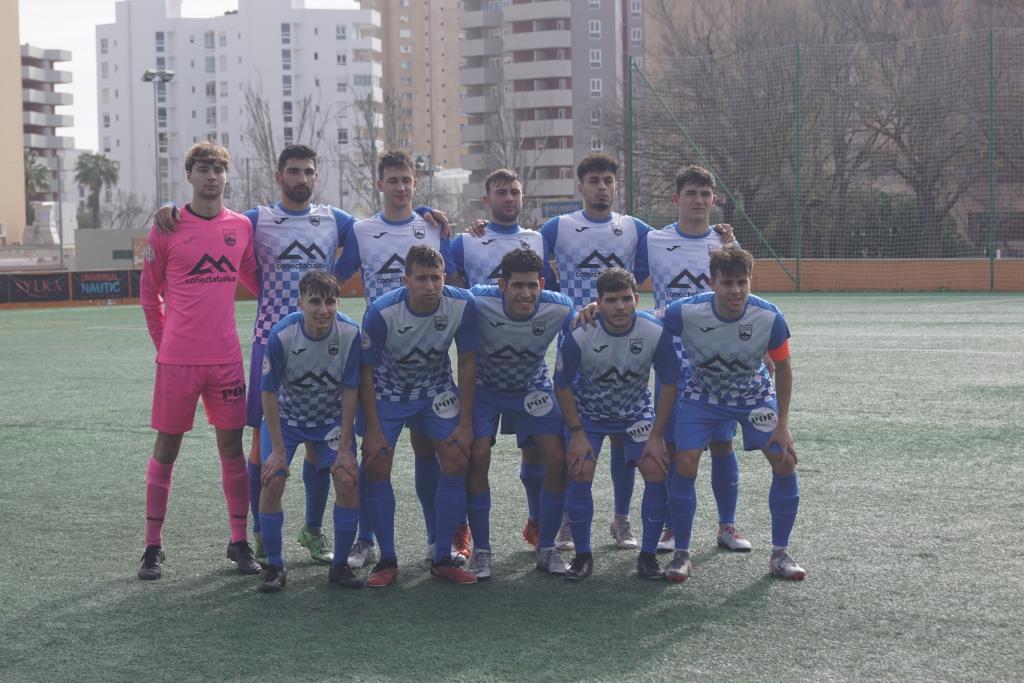 jmateu6's tweet photo. Ajustada victoria (3-2) del @playasdcalvia frente al @InterManacor. Arrancaron bien los naranjas pero acabaron pidiendo la hora. Los goles locales fueron obra de @DBardolet, @SevillaSergio8 y @lluis_ballester
https://t.co/KHyR09p05N https://t.co/8Eq9pFxbpU