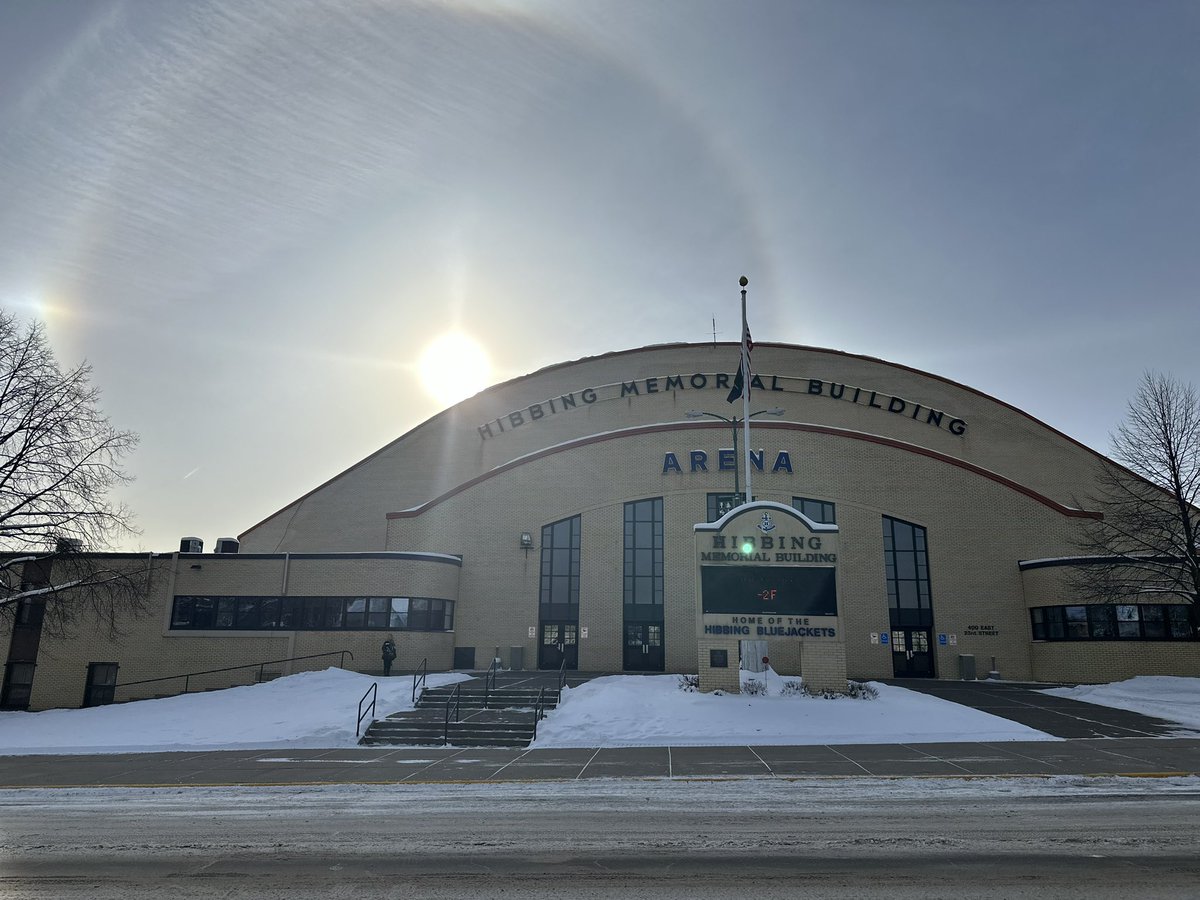 Captured this one yesterday at 11a in Hibbing.