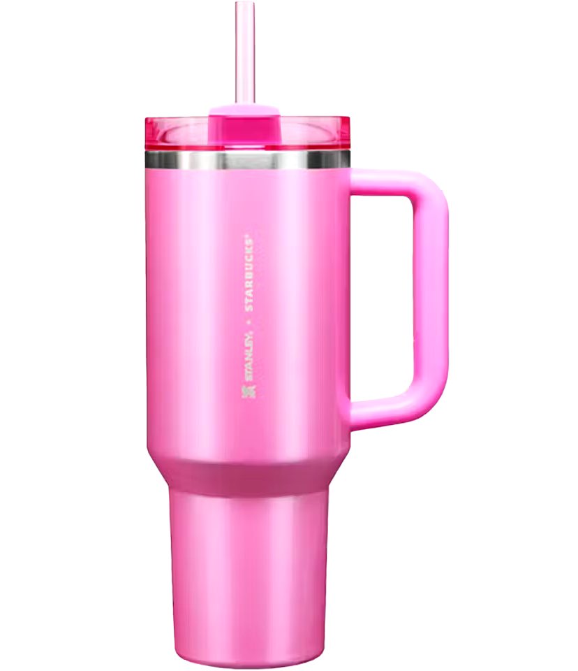 gio__palace's tweet photo. The cup yall want // the cup I want https://t.co/2wAH1UD90L
