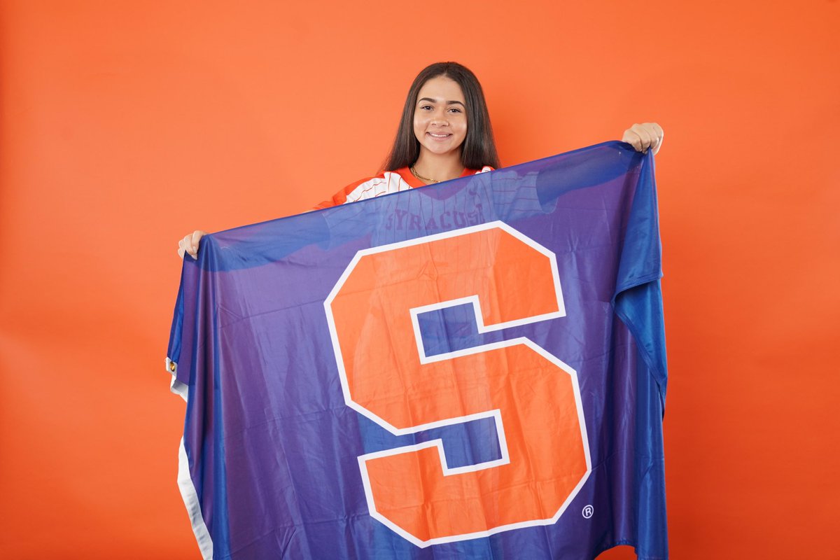 kayleeeubankss's tweet photo. So grateful I was able to travel to Syracuse for a visit! I had such an amazing experience hanging out with the players and staff the last two days! The facilities were beautiful. Thank you coaches for an unforgettable weekend🍊! @CuseSB https://t.co/xWvlqcMpPi