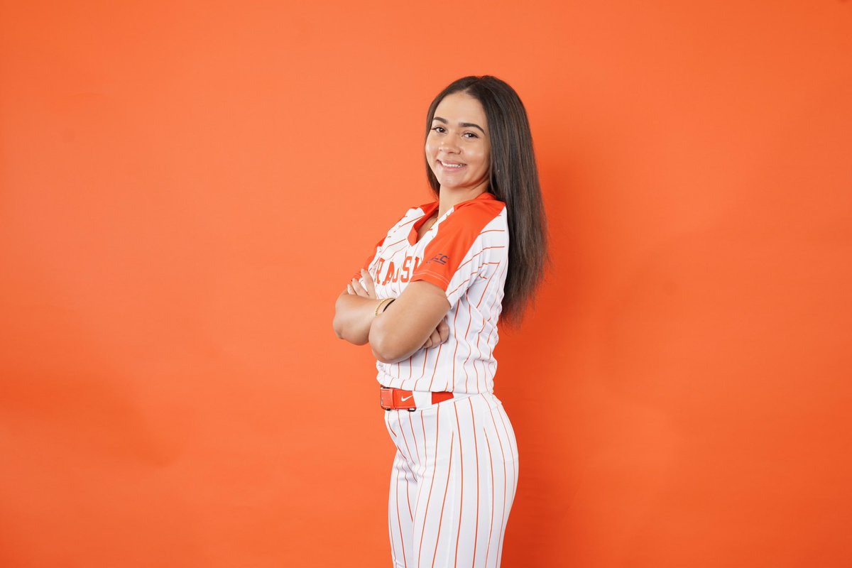 kayleeeubankss's tweet photo. So grateful I was able to travel to Syracuse for a visit! I had such an amazing experience hanging out with the players and staff the last two days! The facilities were beautiful. Thank you coaches for an unforgettable weekend🍊! @CuseSB https://t.co/xWvlqcMpPi