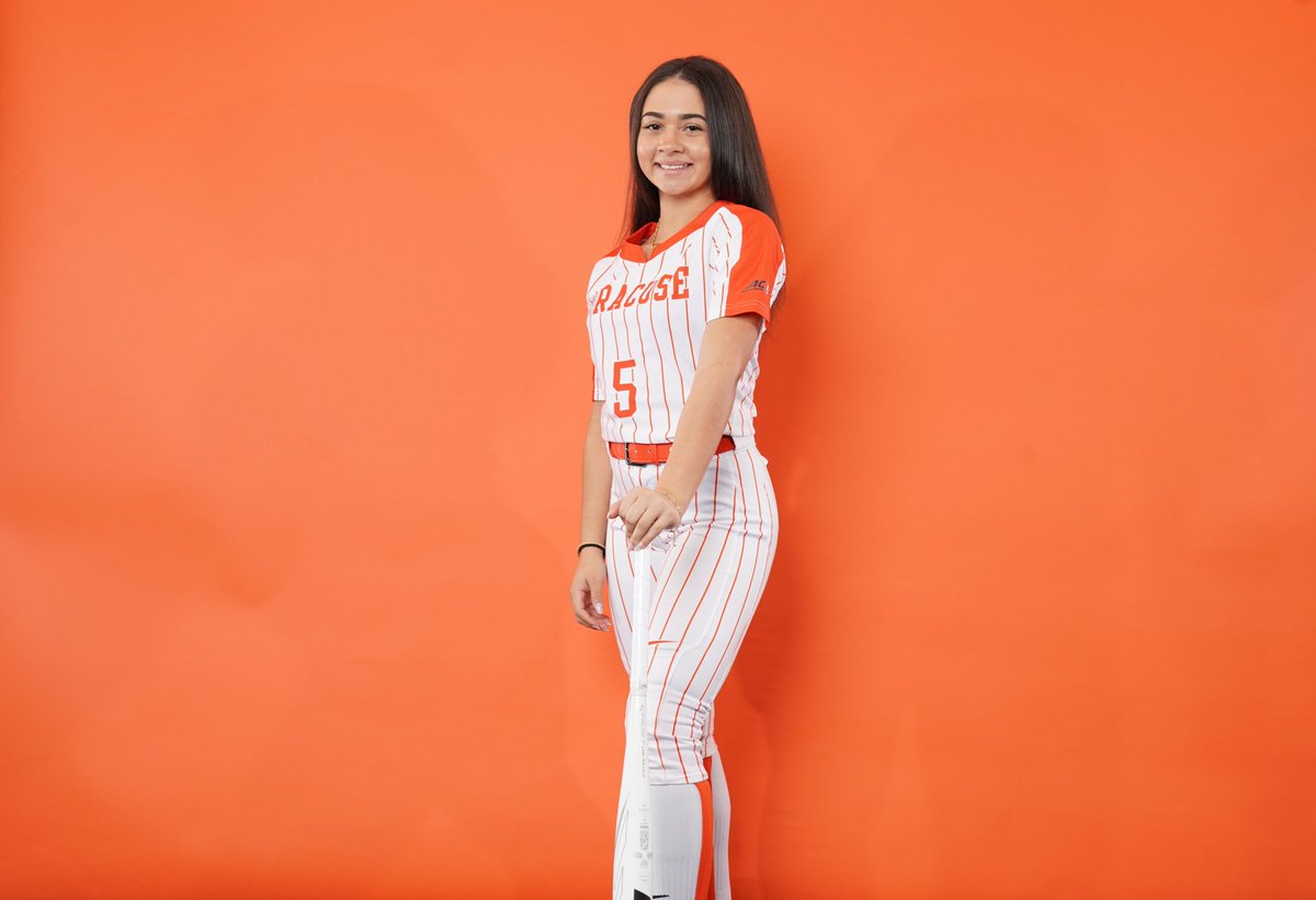 kayleeeubankss's tweet photo. So grateful I was able to travel to Syracuse for a visit! I had such an amazing experience hanging out with the players and staff the last two days! The facilities were beautiful. Thank you coaches for an unforgettable weekend🍊! @CuseSB https://t.co/xWvlqcMpPi