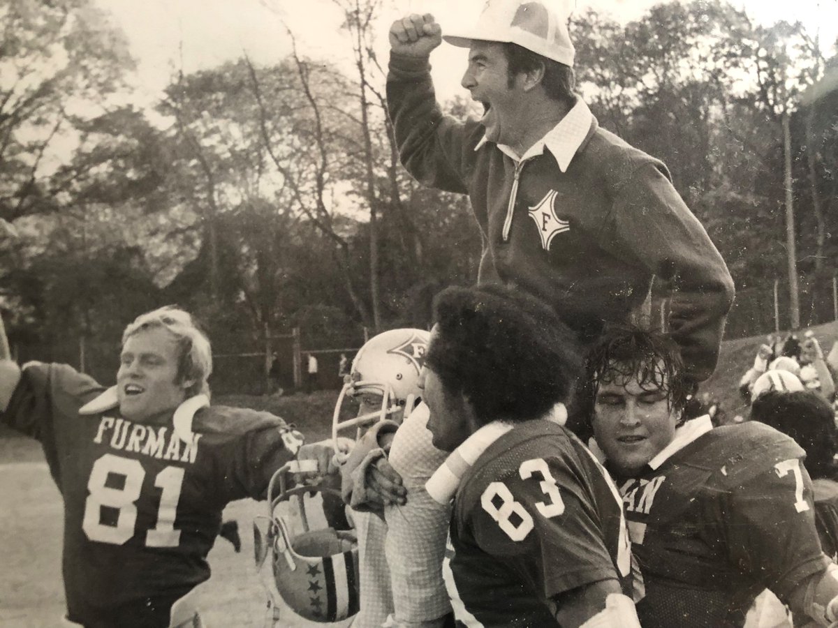 SCFootballHOF's tweet image. Sad to hear the passing of #SCFHOF20 Inductee Coach Art Baker, who left a great legacy everywhere he went especially to cfb in South Carolina. Rest in Peace, Coach! #Sumter
@BlueHoseFtball @PaladinFootball @CitadelFootball
@ClemsonFB
@GamecockFB
scfootballhof.org/inductees/indu…