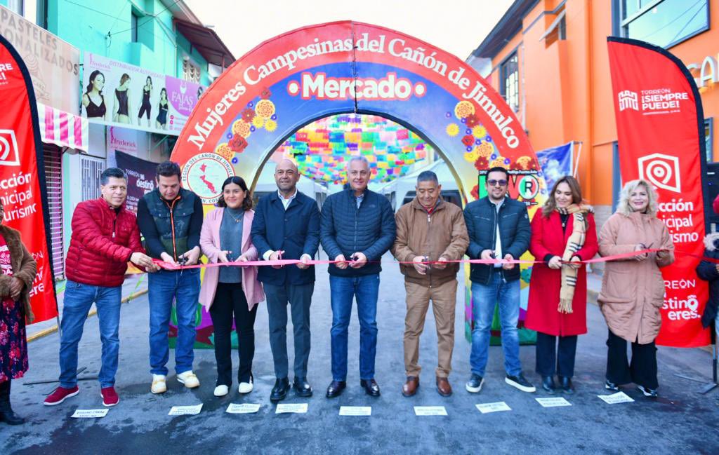 RomanCepeda's tweet photo. ☀️ Esta mañana reactivamos el Mercado de las Mujeres Campesinas del Cañón de Jimulco, ubicado en la Privada Esparza, los domingos de @paseocolontrc.

Los invito a conocer la riqueza cultural y gastronómica de las comunidades de esta reserva ecológica. ¡Enhorabuena! https://t.co/9ivWLrDnIA