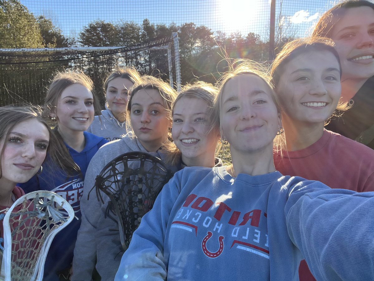 Mustangs living the lax life! #hardwork #preseasonisnow #mgl #tritonglax