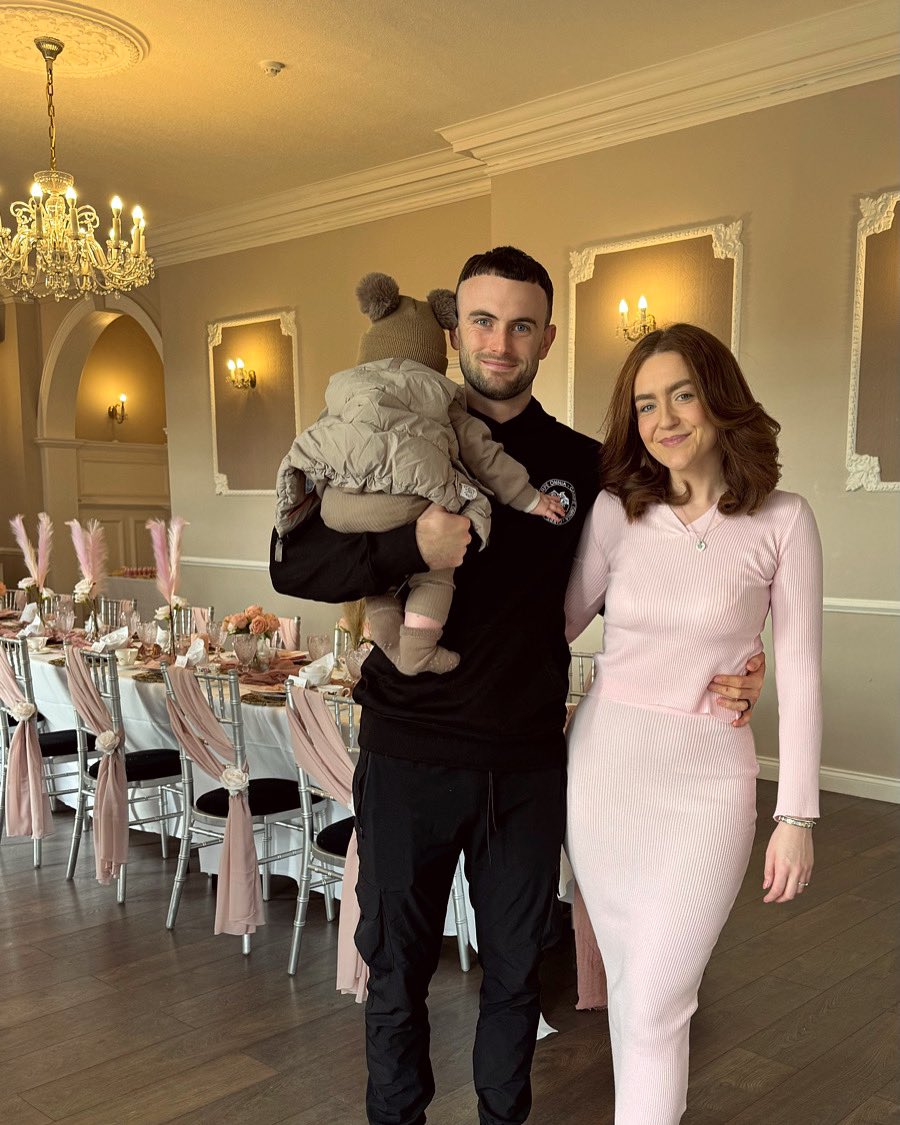 Day Burton tweet media