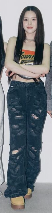 outfitsofgg's tweet photo. #LOONA #ARTMS #Heejin "Algorithm" 

👖ripped jeans from #TheRaggedPriest (can only find in black)
https://t.co/HKEtHjTFDJ

👖graffiti shorts from #PAX00100 (modified)
https://t.co/1XrPLQ1VDm

🏷️#oogg_LOONA ; #oogg_ARTMS #oogg_Heejin ; #oogg_theraggedpriest ; #oogg_PAX00100 https://t.co/sMAUPWayHR