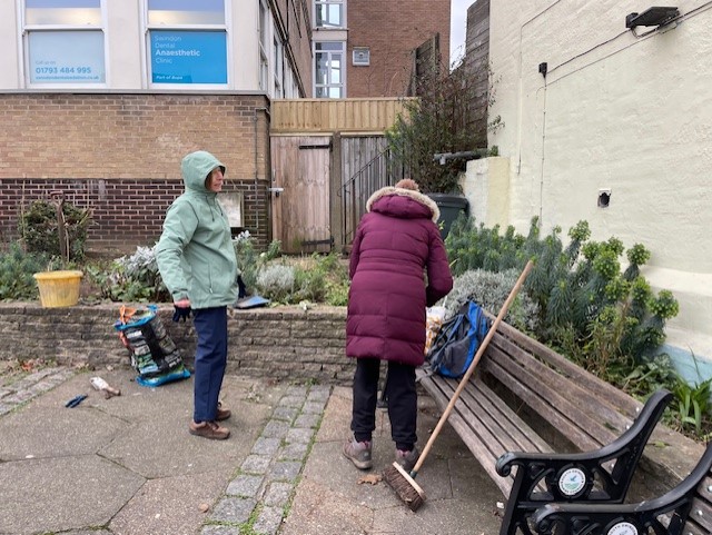 SSwindoninBloom tweet media