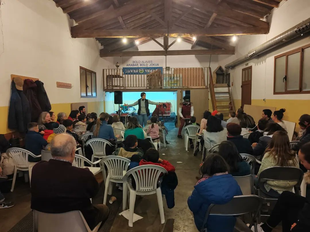 AcoaAke's tweet photo. 🎆 Fiestas del #concejo de #Ariñez 🎇 #Ariñiz|ko #kontzeju|ko jaiak 📸

#ACOVI #GKE Zona Rural de @vitoriagasteiz #Araba #Alava https://t.co/KDxnVp8vmA